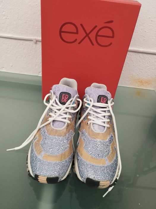 Sapatilhas originais exe