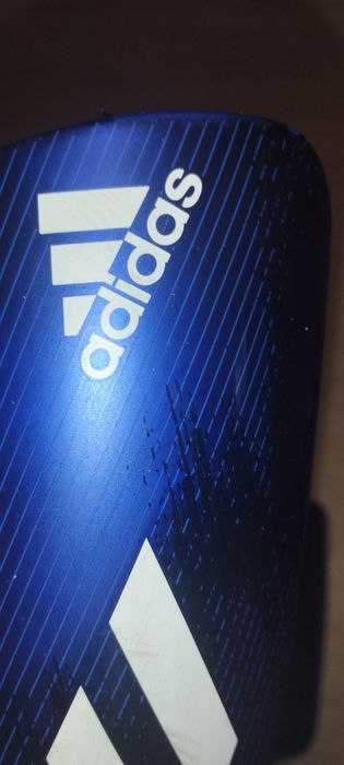 футбольні щітки Adidas