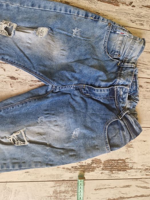 Jeansy rurki dla chłopca 170/176