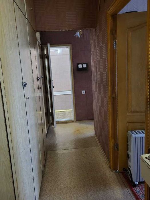 Бровари продам 2 кім.квартиру вул.Незалежності.