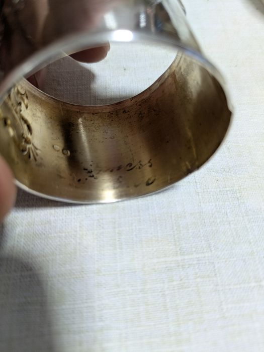 Argola prata antiga, contraste Javali