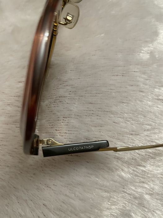 Оригінальні Сонцезахисні окуляри FENDI