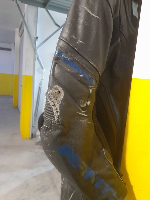 Equipamento track days usado 2 vezes.