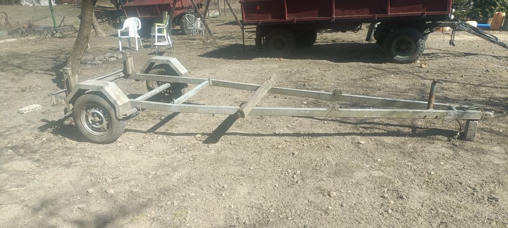 Przyczeka samochodowa.