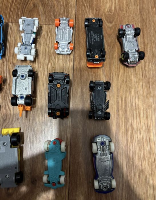 zestaw hot wheels