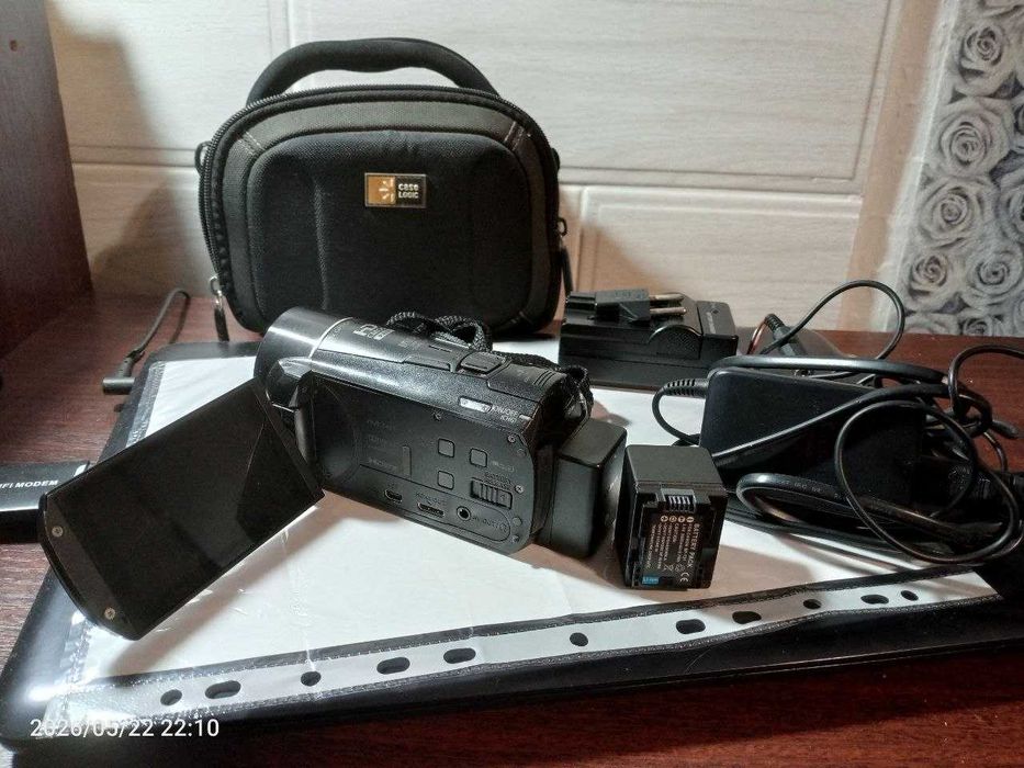 Цифрова відеокамера Canon Legria HF M506