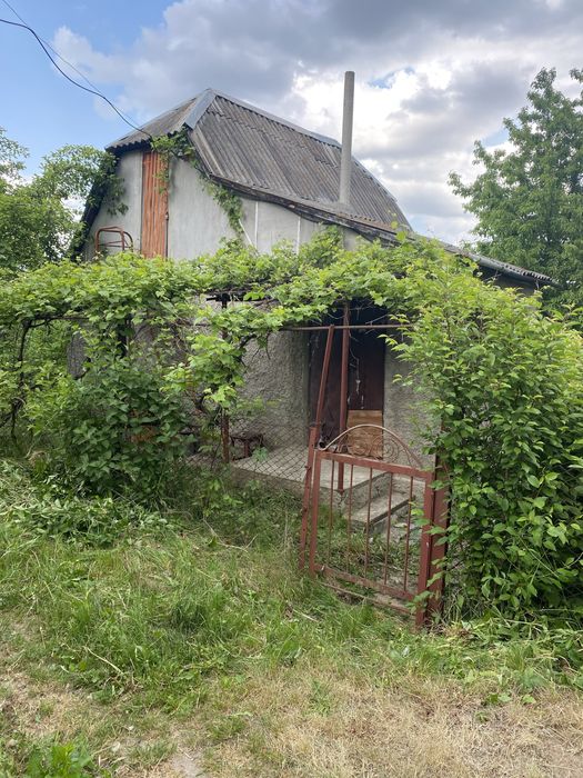 Продам дачу, земельна ділянка з будинком