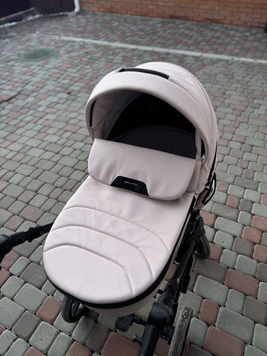Продам коляску дитячу Adamex