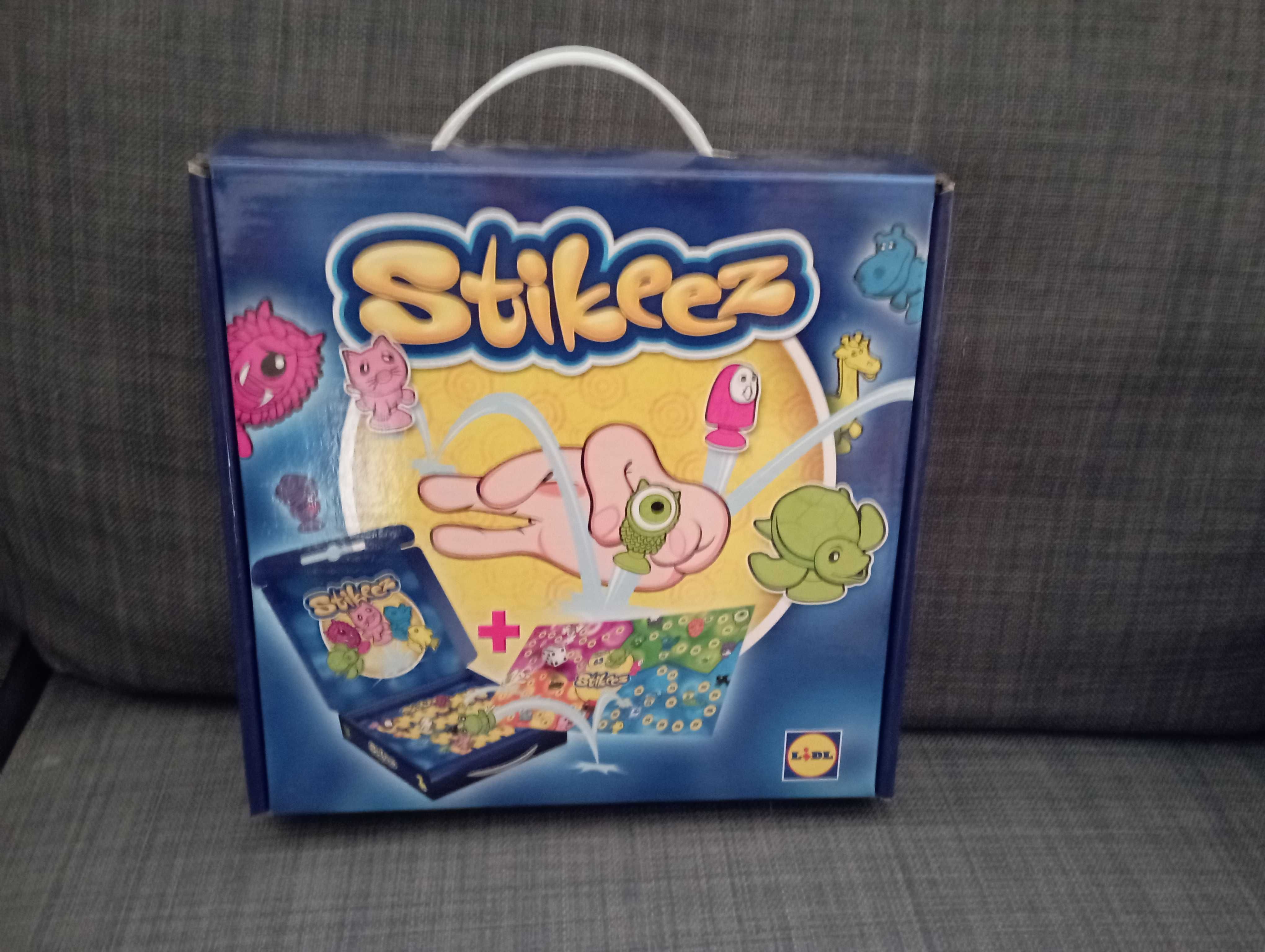 Stikeez Auchan _ tenho todos brinquedos coleções Avenidas Novas • OLX  Portugal