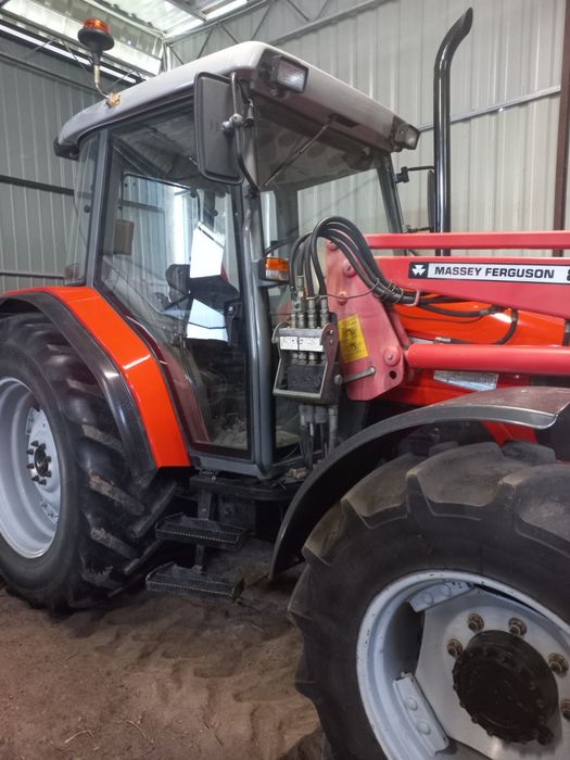 Massey Ferguson 4245