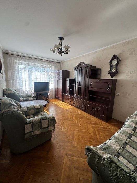 Продаж 3-квартири 70 кВ.в районі Чайки