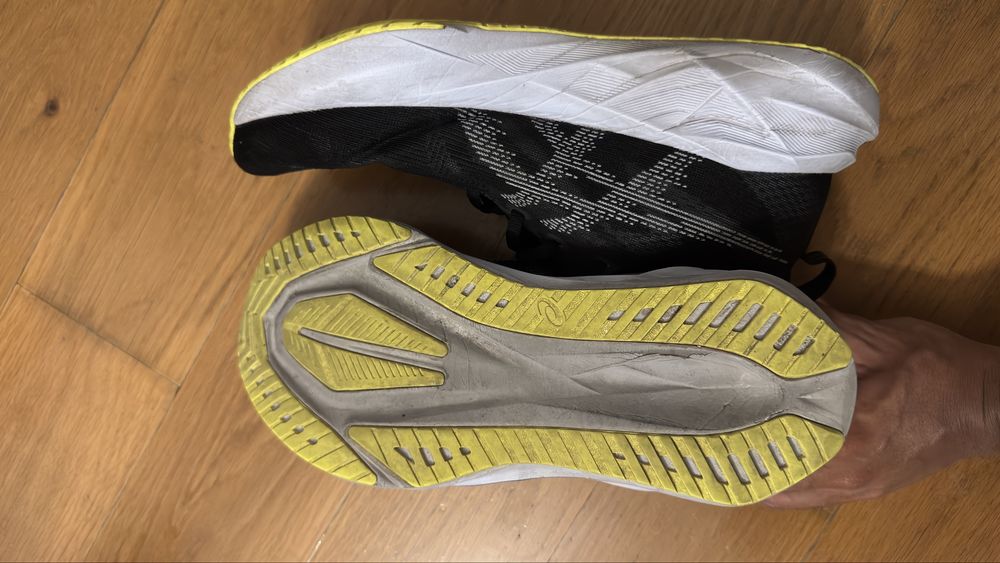 Asics NovaBlast5
