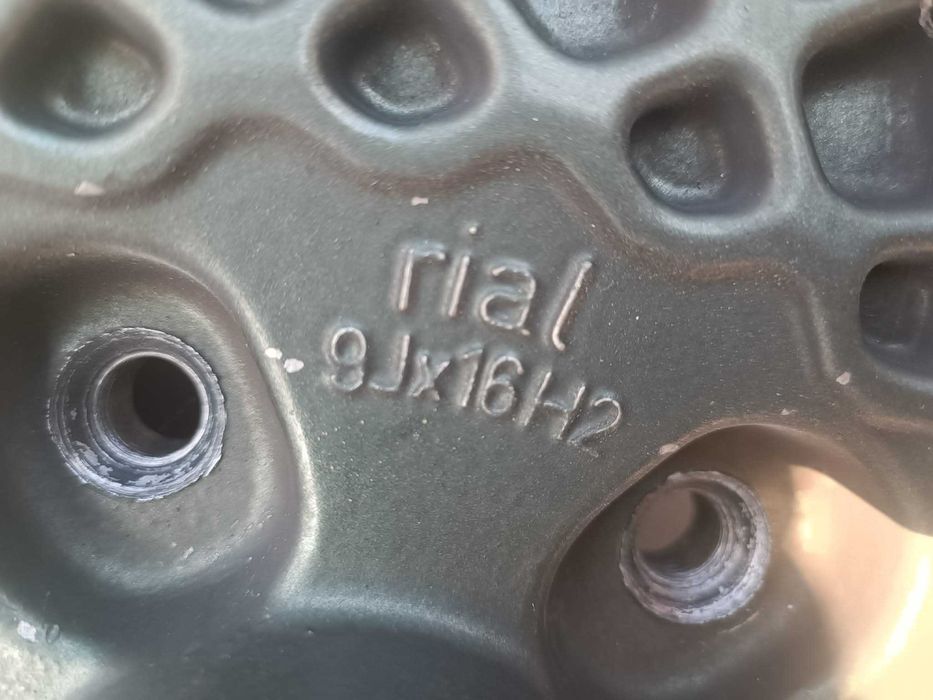 Rial Mesh 16' 8j 9j BMW 5x120 E28 E23 E32 E31 Cultstyle  1984 rok