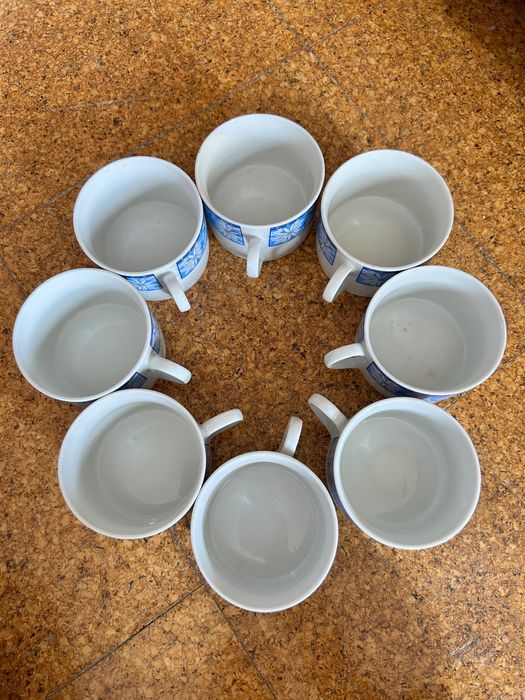 Vendo Conjunto de Louça