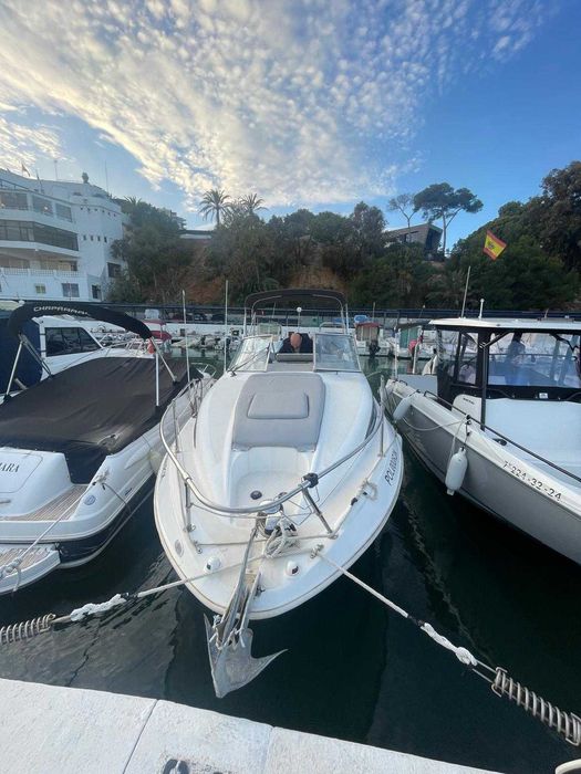 Jacht motorowy, motorówka Bayliner 2455 Ciera