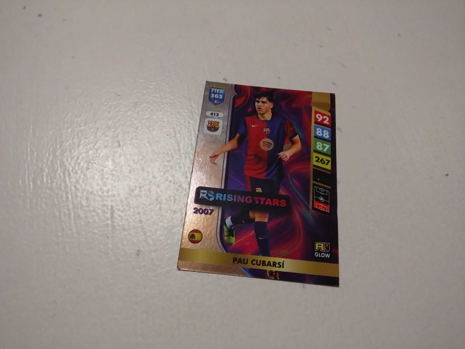 10 kart piłkarskich Barcelony