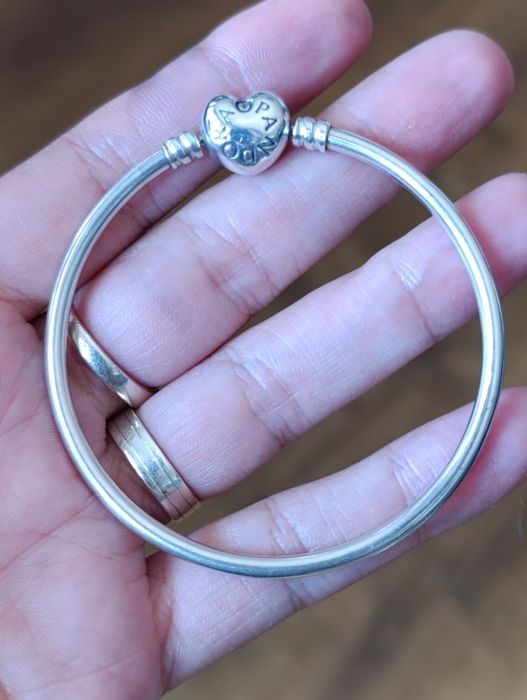 Bransoletka Pandora bangle serce 17