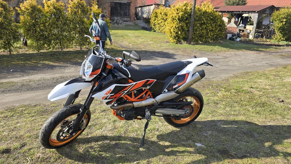KTM 690 SMC R 2016 – Supermoto 74 KM