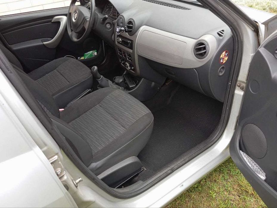 Renault Logan 1.5 dci дизель 1 владелец