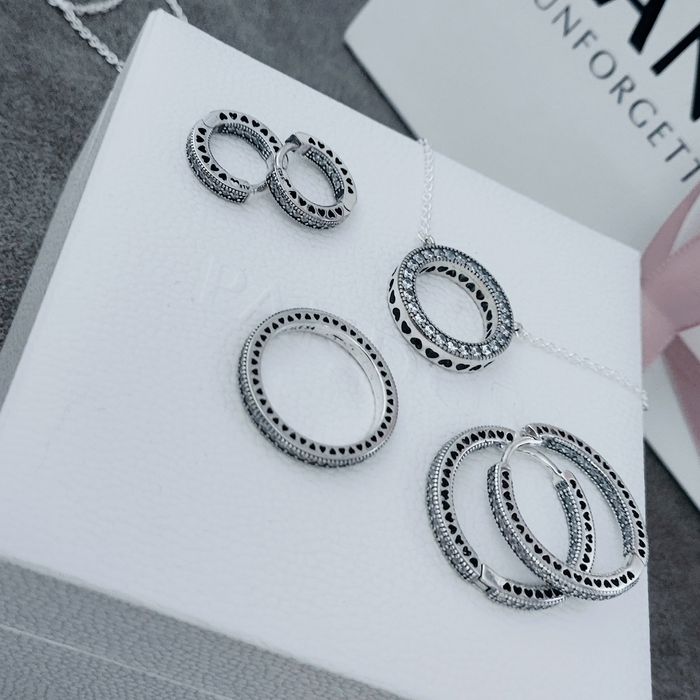 Pandora Каблучка сережки кульчики Пандора