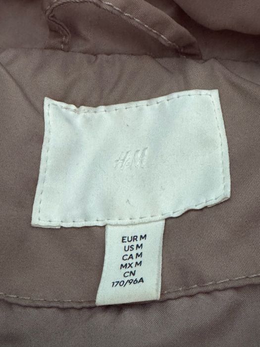 Дуже тепла зимова куртка HM на s/m з нюансом