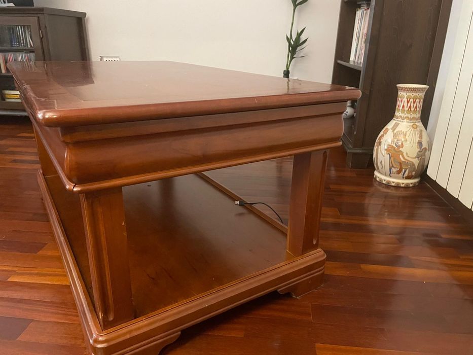 Mesa de Centro em Madeira