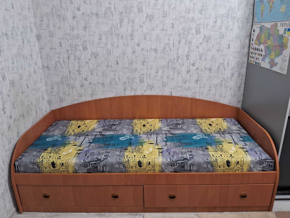 Продам ліжко в гарному стані