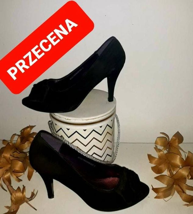 Przecena  sandały  bez palców  na szpilce  rozmiar  39. Zapraszam