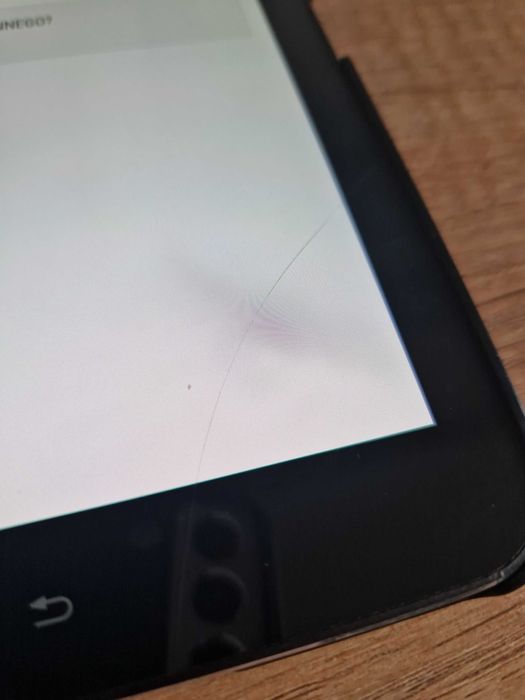 Tablet Samsung tab S2 z dodatkową karta pamięci  SD