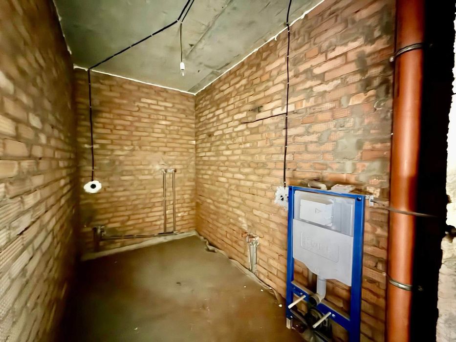 Продам чистову 1-кімнатну квартиру в ЖК Кельце. Район Вишенька. Можна під державні програми. - View 6