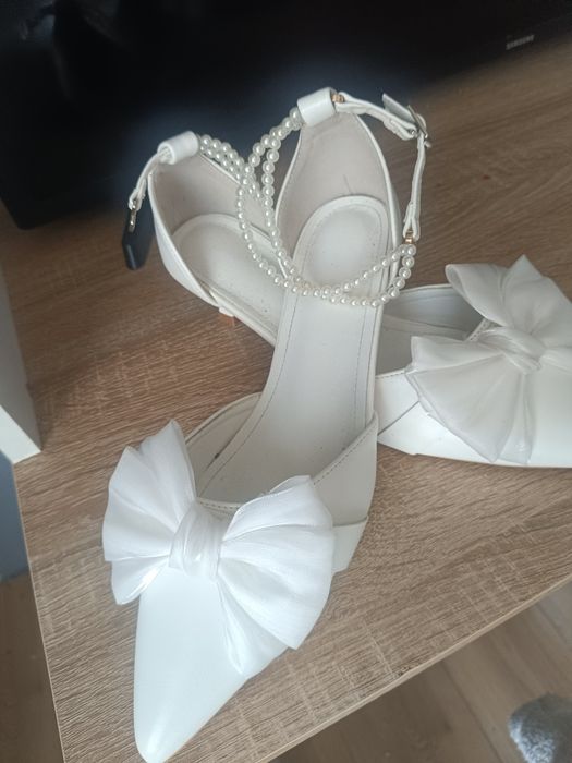 Sprzedam buty ślubne
