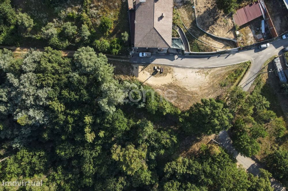 Terreno Urbano de 2433m2
