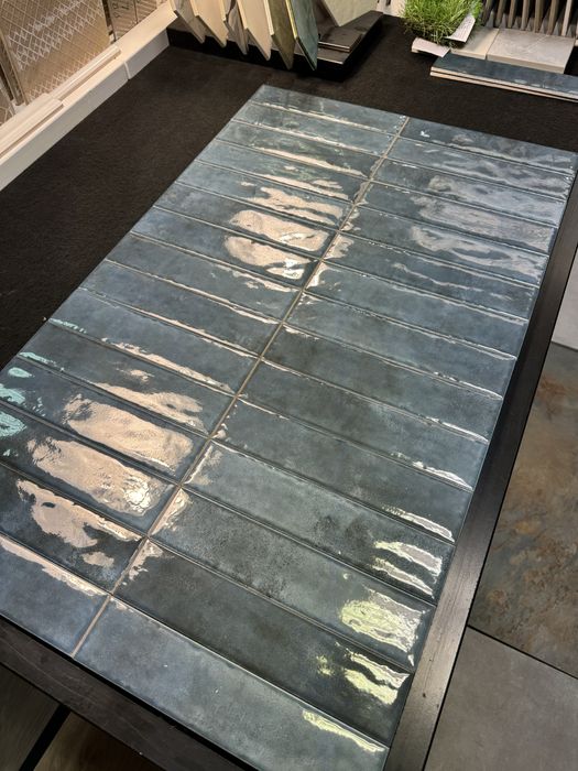 Płytki Monpelli navy 29,8 x 6,5 mix cegiełka STR połysk blue ściana