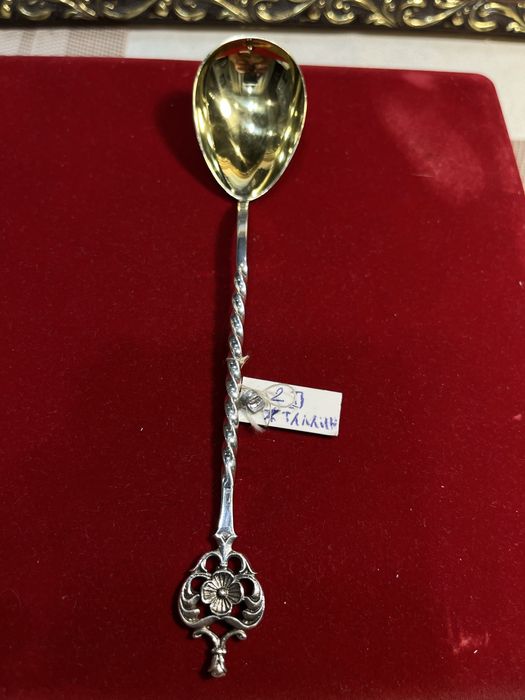 Ложка серебряная( позолота) Таллин  СССР  916’ звезда - новая