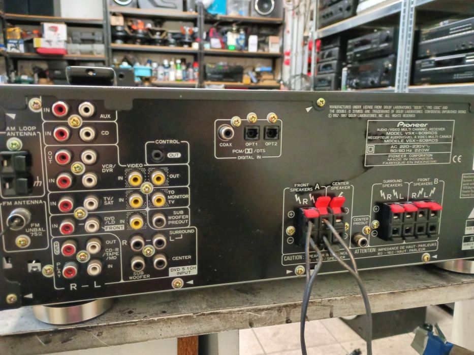 Amplituner PIONEER VSX609RDS, pilot