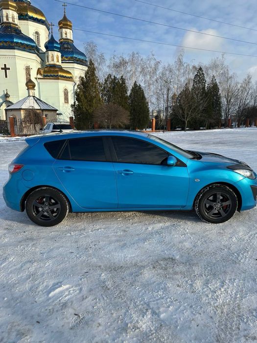 Mazda   2011  в супер ідеальному стані