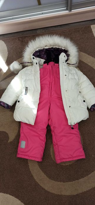 Пуховый комплект зимний для девочки