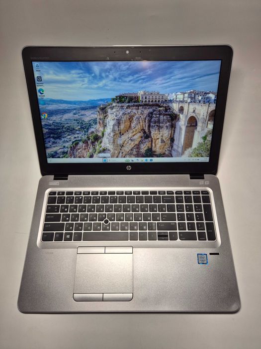 HP 850 G3 Intel i5-6200U, RAM 8Gb, SSD 256Gb + HDD 500Gb