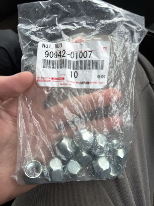 Колесные гайки TOYOTA 90942-01007