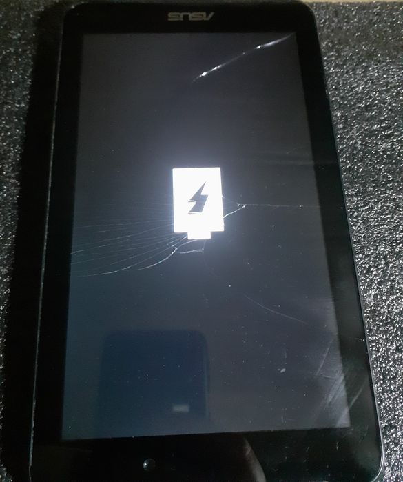 Планшет Asus MeMo Pad 7 K012