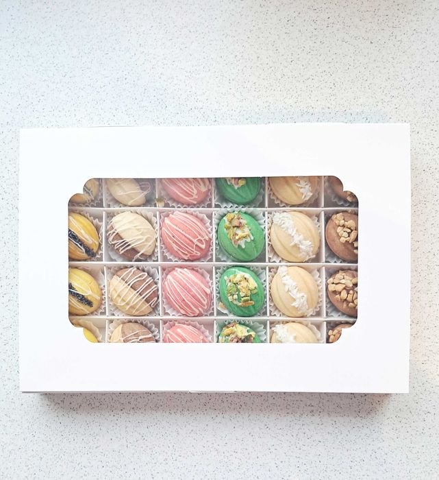 Orzeszki w pudełku prezentowym