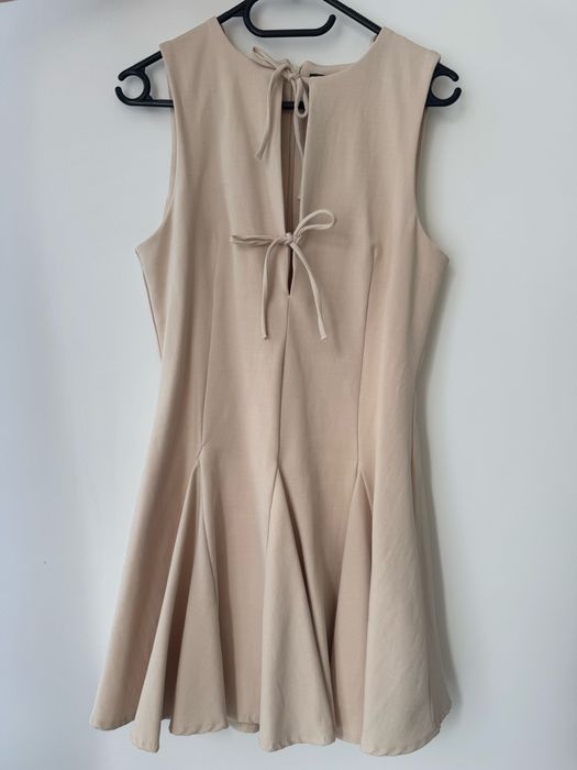 Сукня бежева з бантиками Zara
