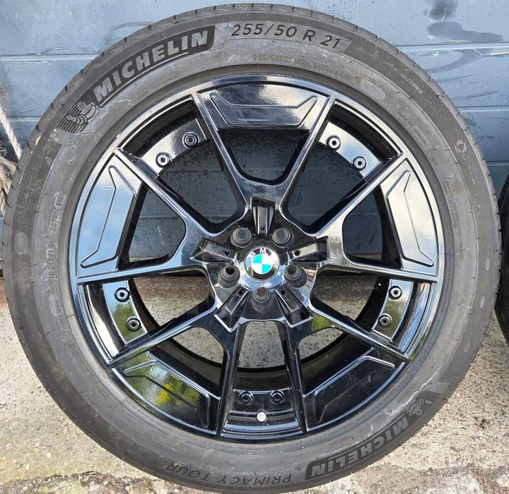 Felgi z oponami letnimi BMW  IX I20  9x21 ET35 5x112