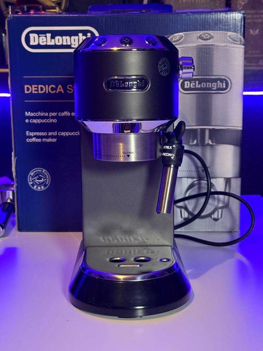 De'Longhi Dedica Black