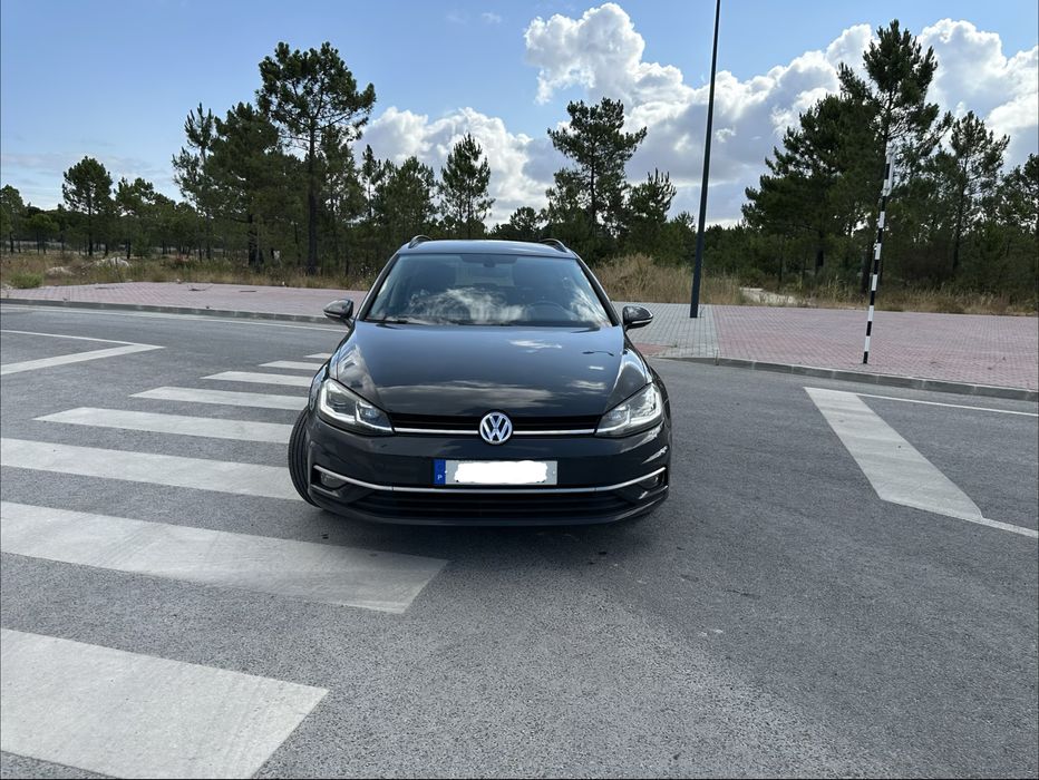 VW Golf Variant 1.0 TSI DSG 115cv | ACC | Câmara | Full LED | CarPlay