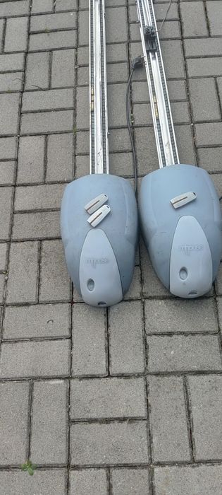 Sprzedam krajżege i napędy do bramy garażowej.