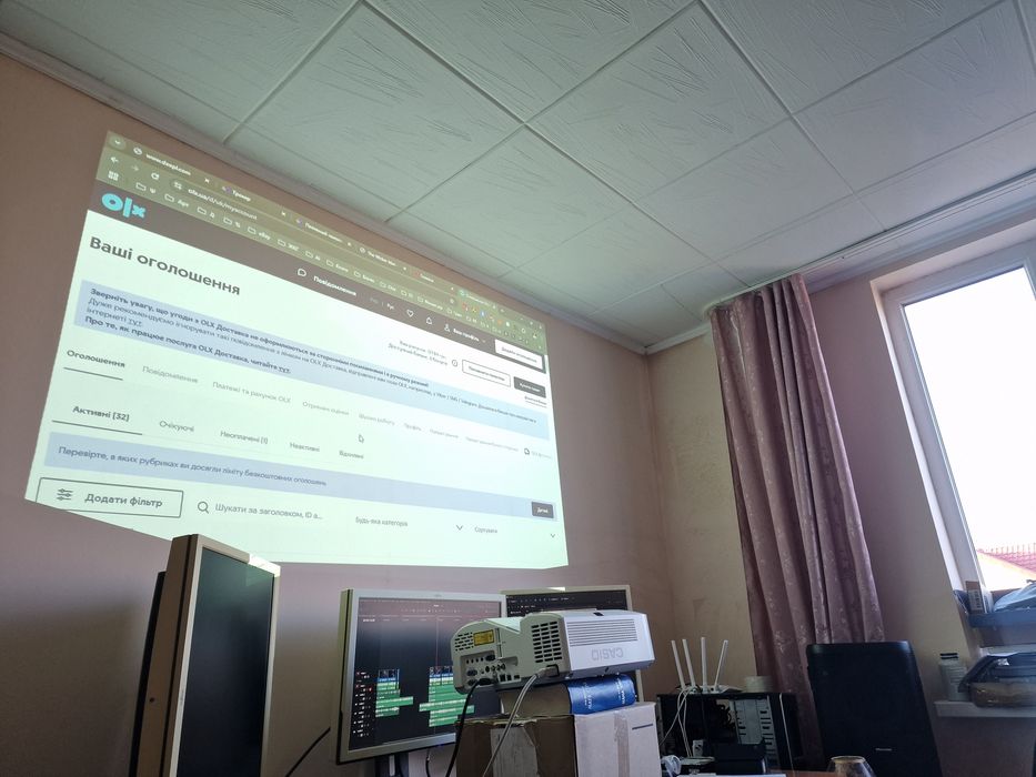 Короткофокусний лазерний проектор CASIO XJ-UT310WN 1280x800 3100лмANSI