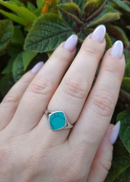 Срібна каблучка з натур. каменем, розмір 17