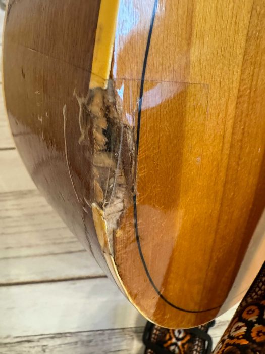 Гітара  Kremona.Болгарія. Чохол+ комплект струн.