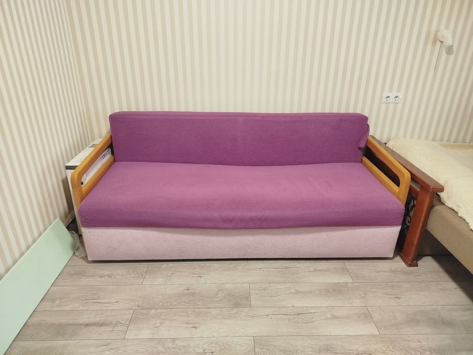 Продам диван-книжка б/в